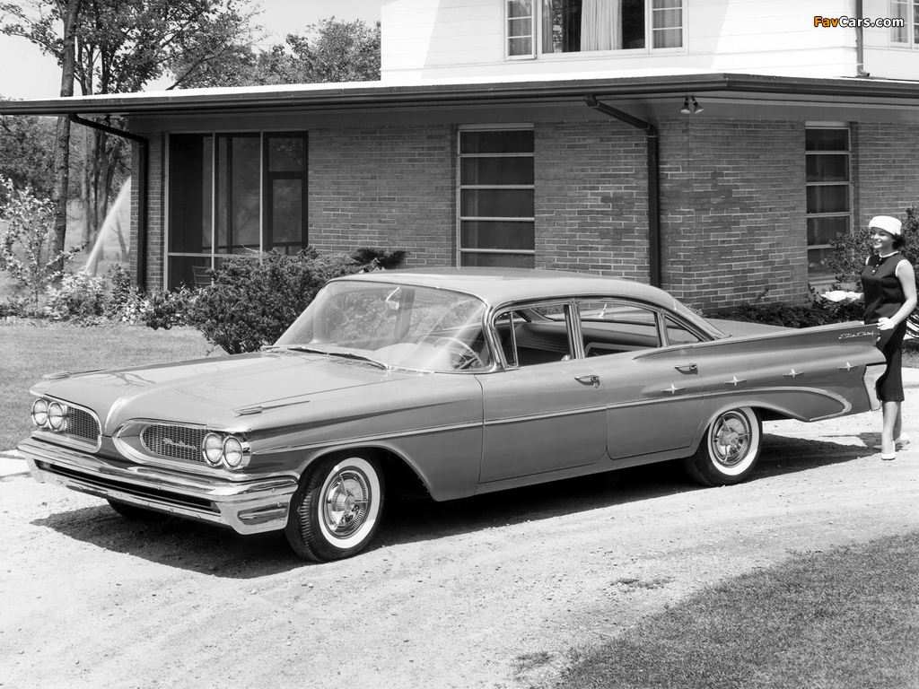 Pictures of Pontiac Custom Star Chief 4-door Sedan (2419) 1959 (1024 x 768)