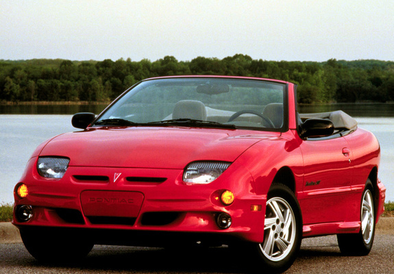Pictures of Pontiac Sunfire GT Convertible 2000–03