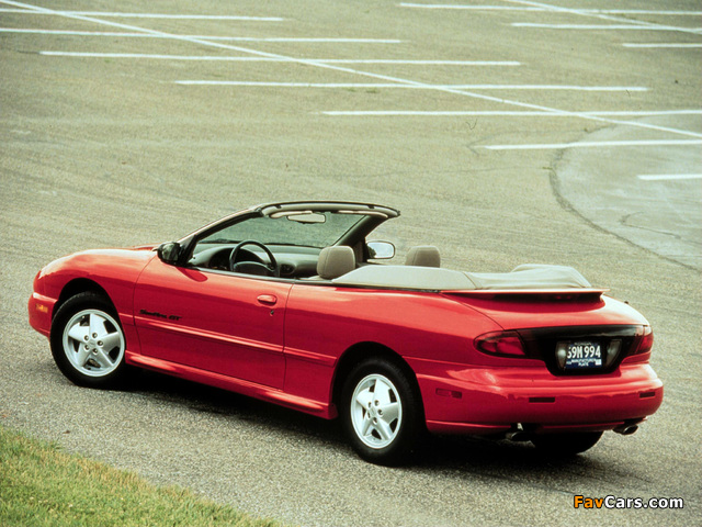 Pontiac Sunfire GT Convertible 2000–03 images (640 x 480)