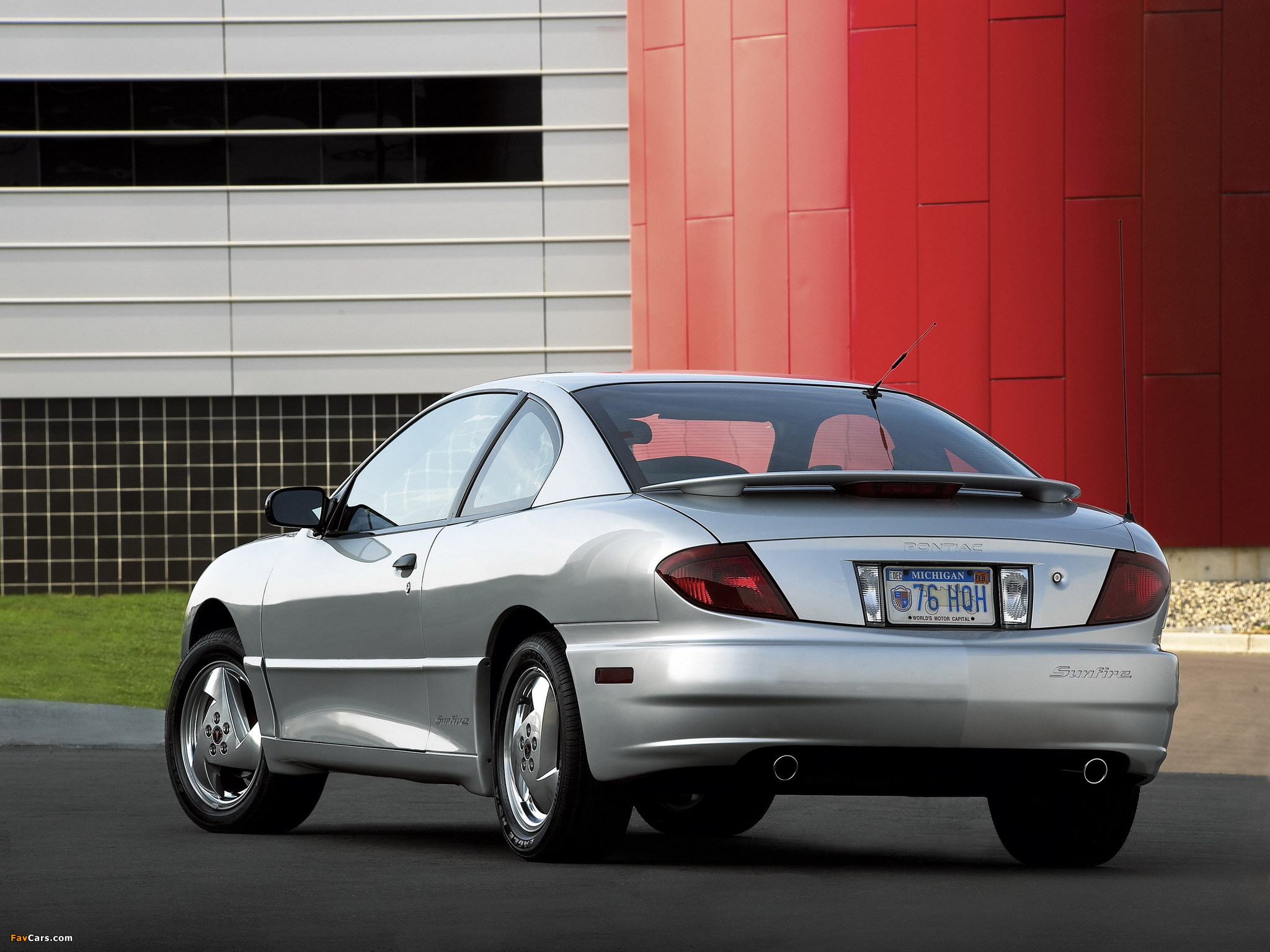 Pontiac Sunfire Coupe 2003–05 photos (2048 x 1536)