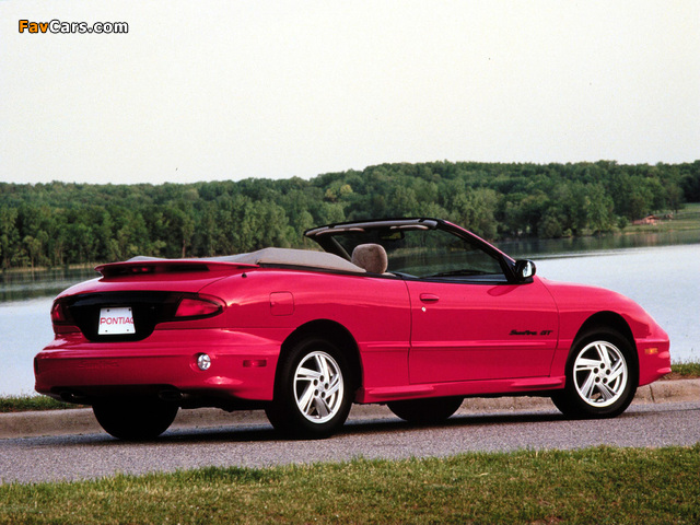 Pontiac Sunfire GT Convertible 2000–03 wallpapers (640 x 480)