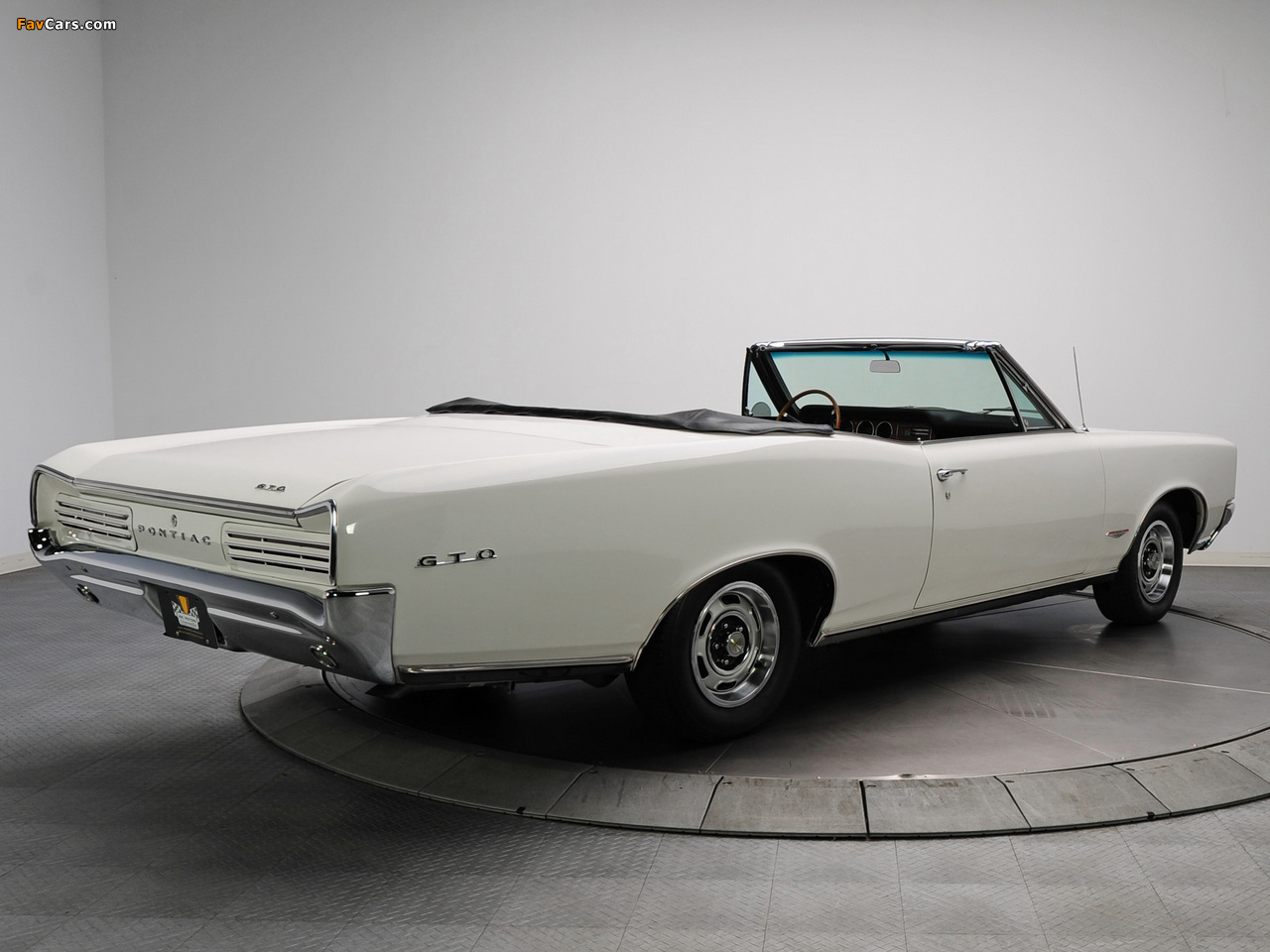 Images of Pontiac Tempest GTO Convertible 1967 (1280 x 960)