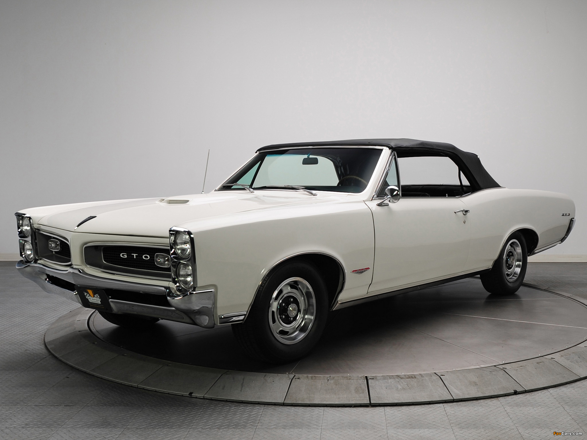 Images of Pontiac Tempest GTO Convertible 1967 (2048 x 1536)