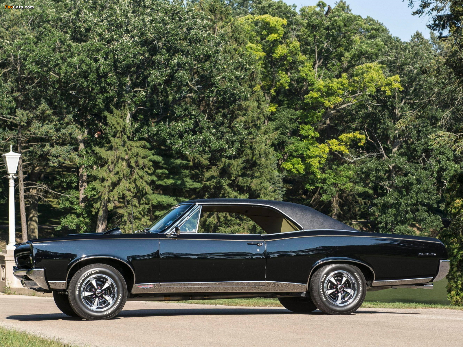 Images of Pontiac Tempest GTO Hardtop Coupe 1967 (1600 x 1200)