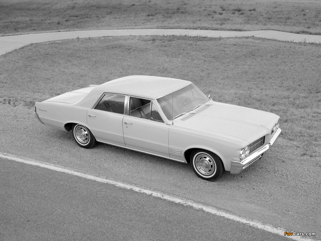 Photos of Pontiac Tempest Sedan (2069) 1964 (1024 x 768)