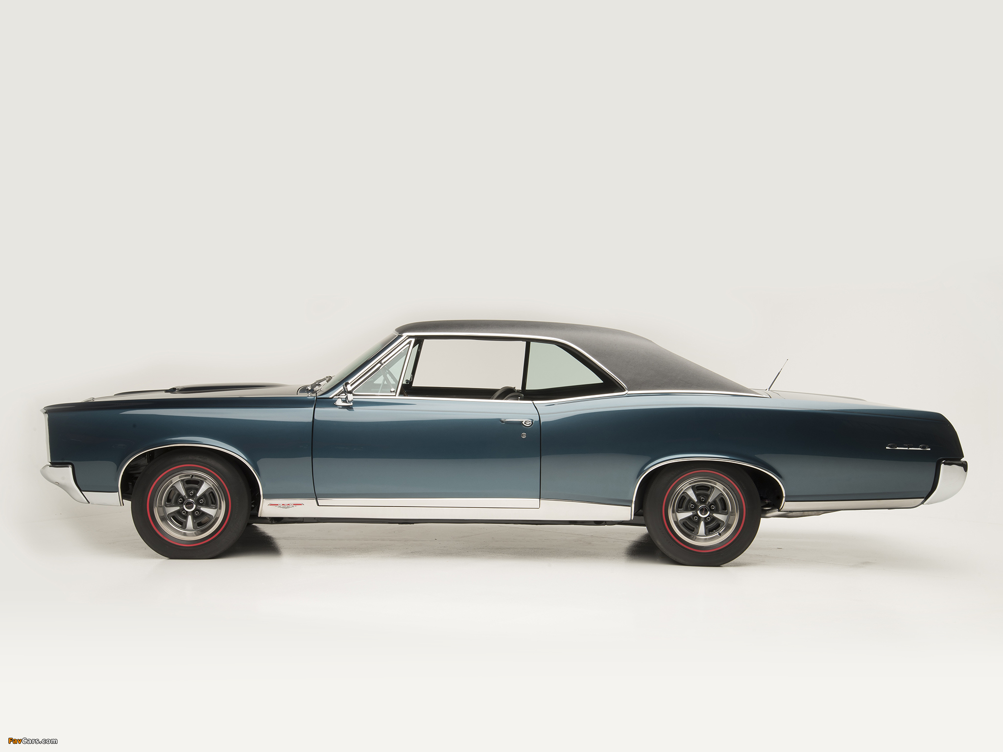 Photos of Pontiac Tempest GTO Hardtop Coupe 1967 (2048 x 1536)