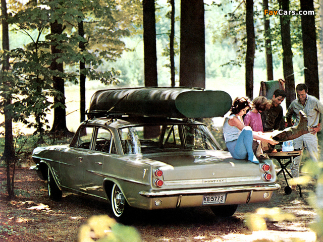Pictures of Pontiac Tempest 4-door Sedan 1963 (640 x 480)
