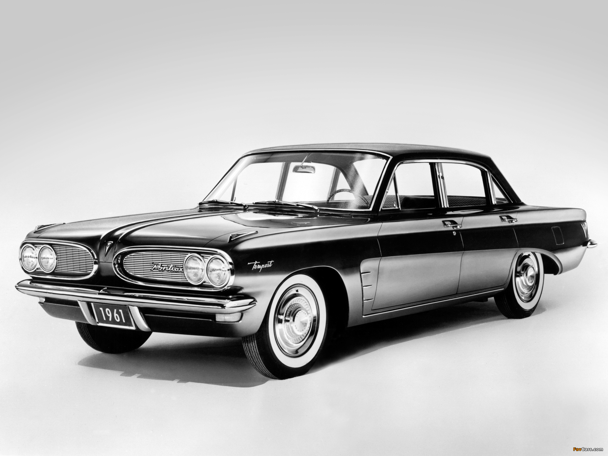 Pontiac Tempest Sedan (2119) 1961 photos (2048 x 1536)