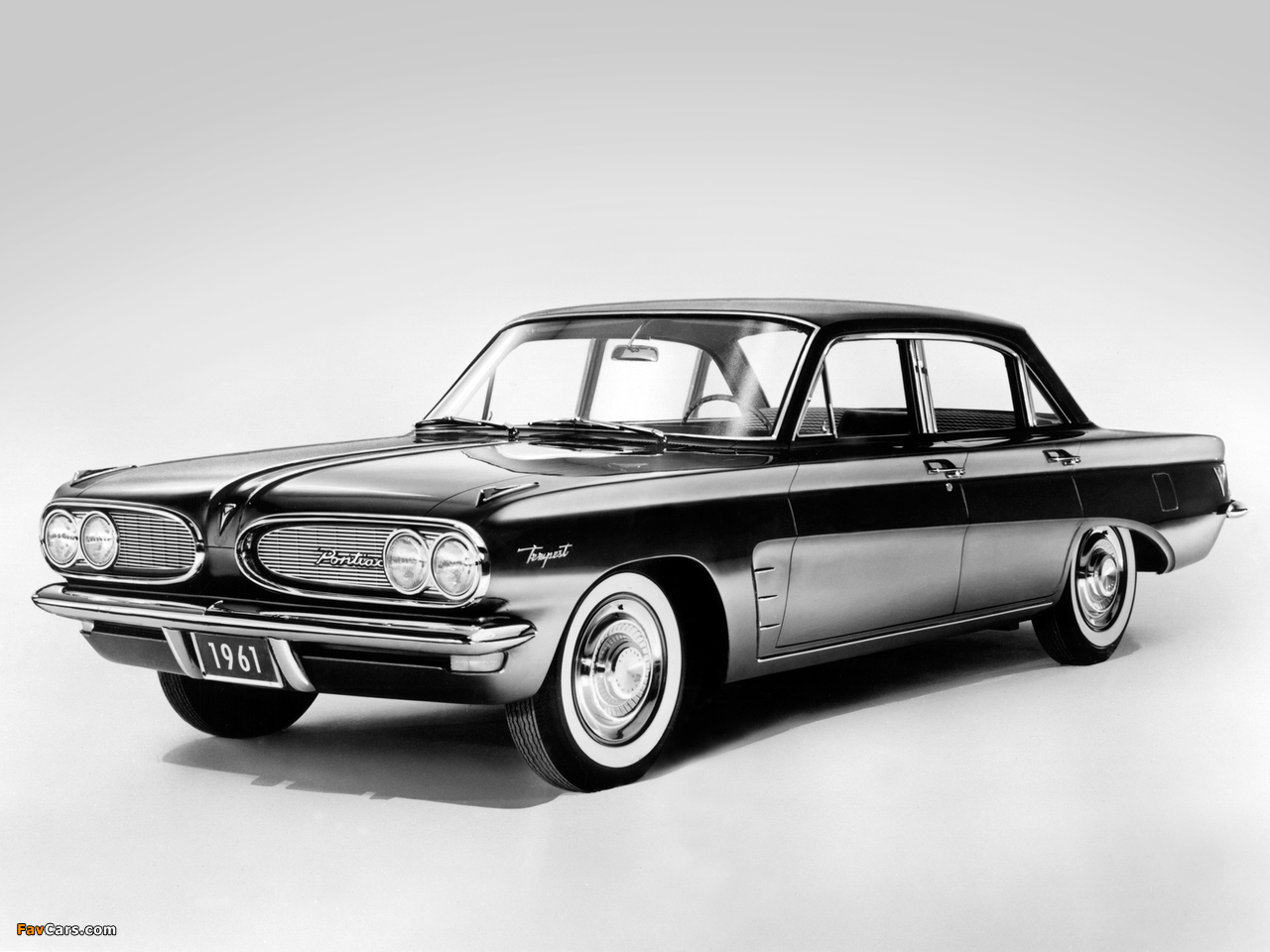 Pontiac Tempest Sedan (2119) 1961 photos (1280 x 960)