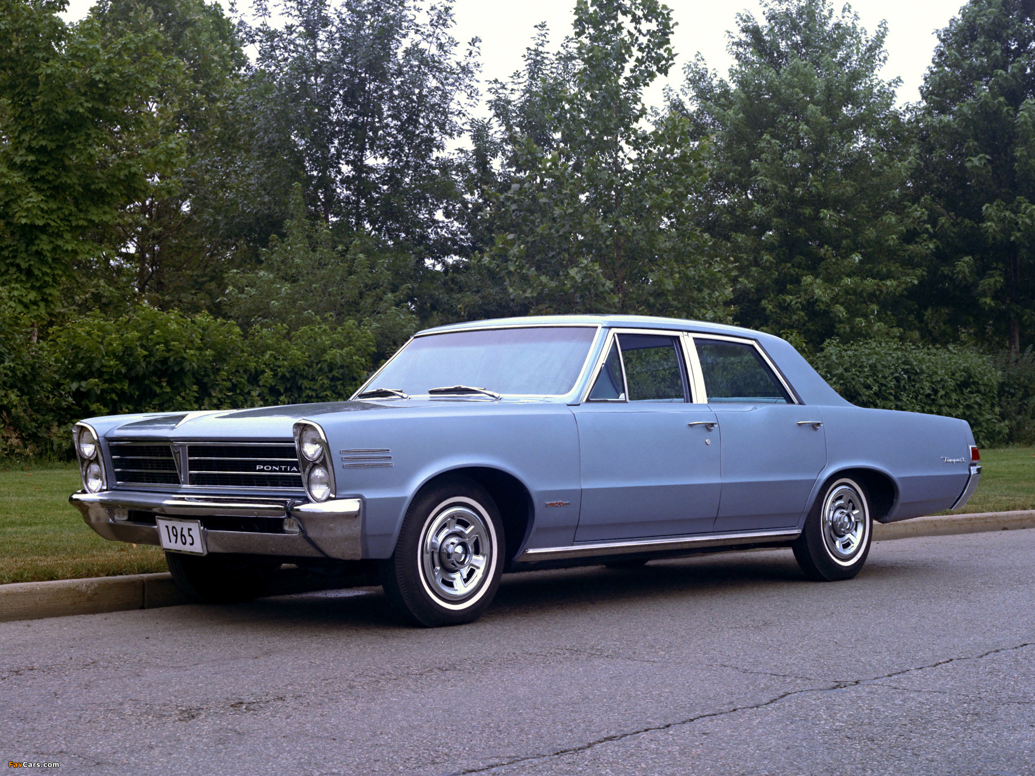 Pontiac Tempest Sedan (23369) 1965 wallpapers (2048 x 1536)