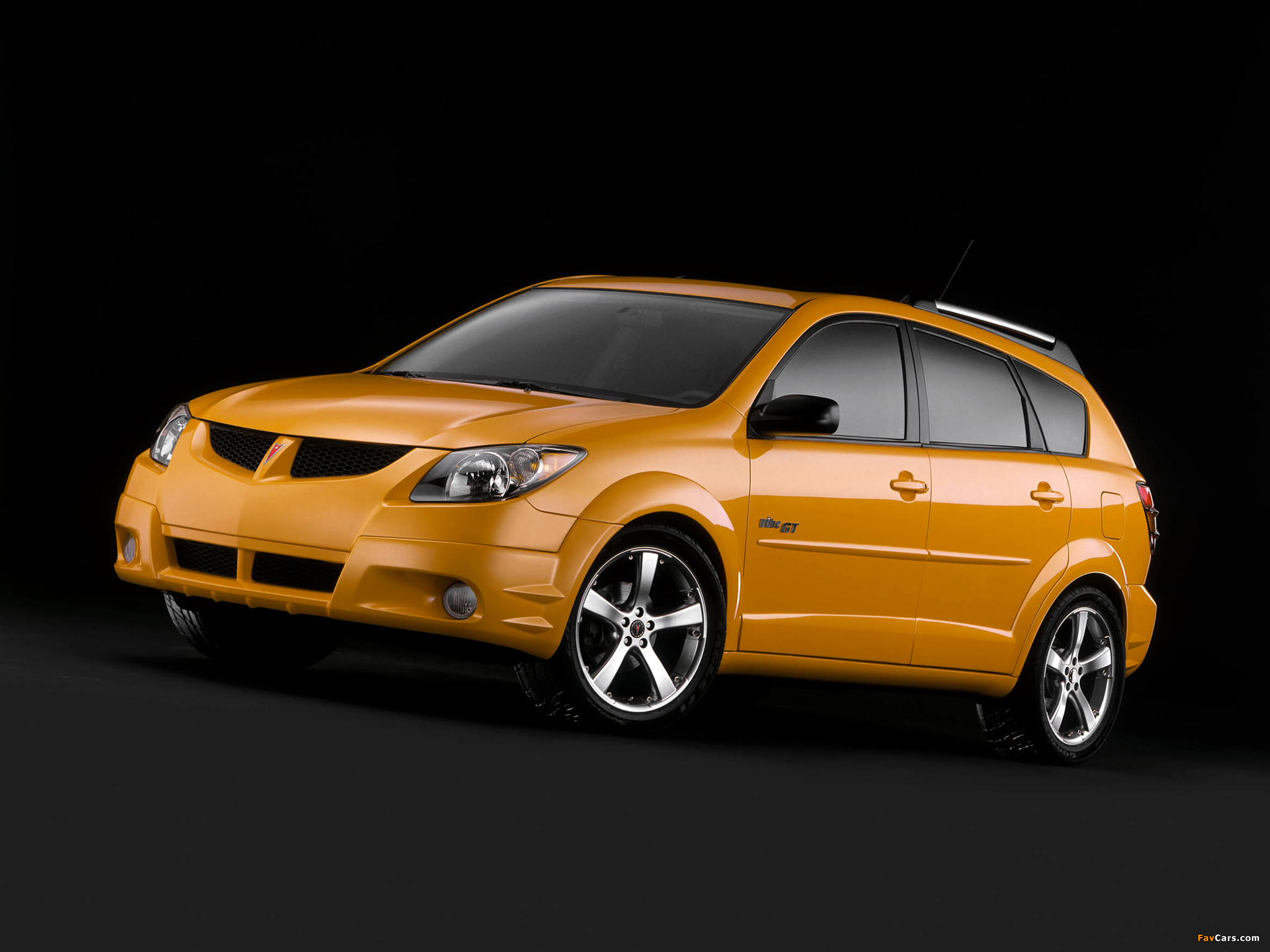 Pictures of Pontiac Vibe GT 2002–06 (2048 x 1536)