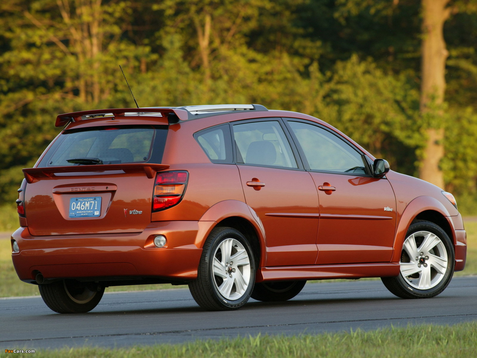 Pontiac Vibe Sports Apperance Package 2003–08 images (1600 x 1200)