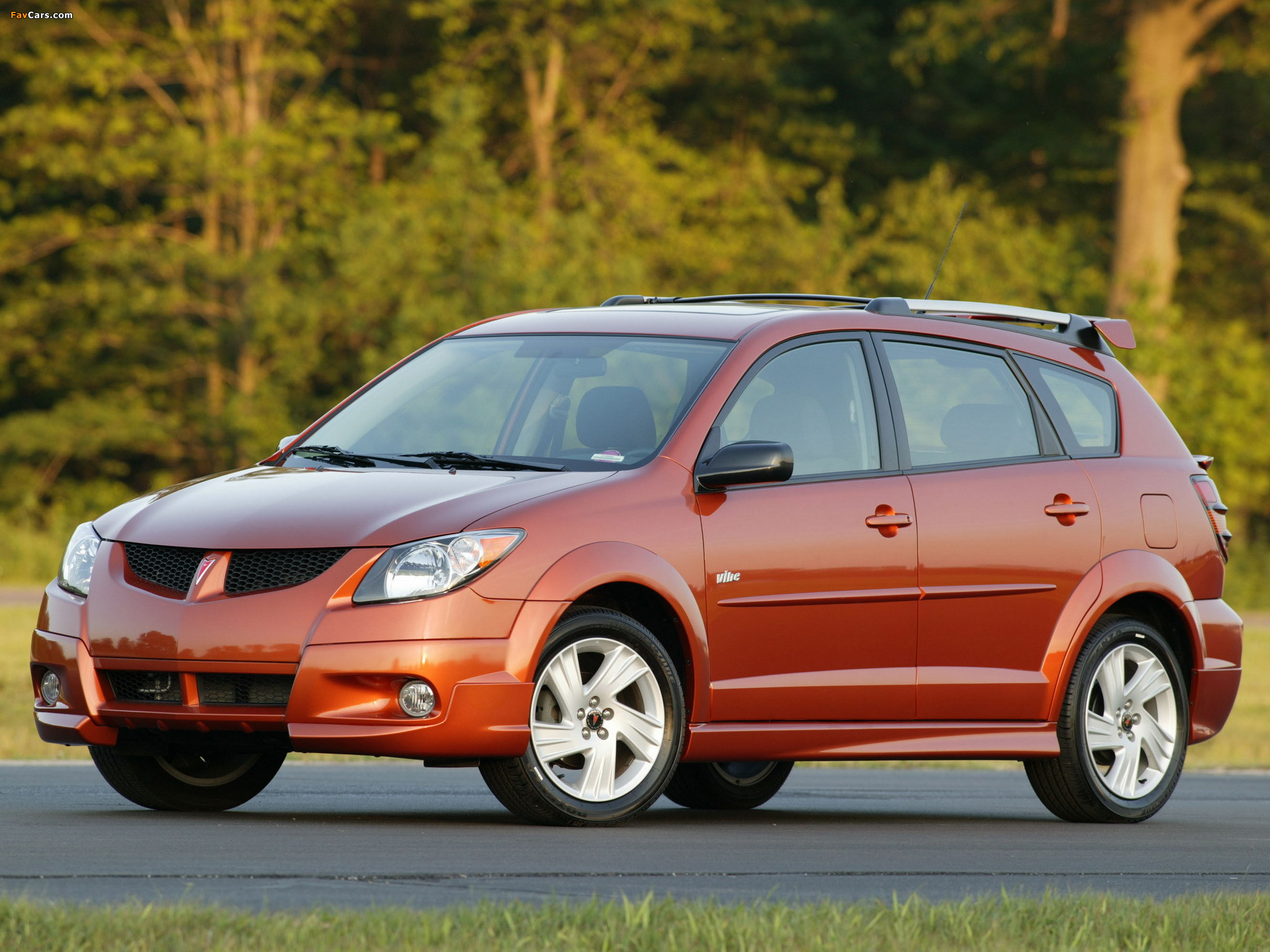 Pontiac Vibe Sports Apperance Package 2003–08 wallpapers (2048 x 1536)