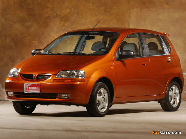 Pictures of Pontiac Wave Hatchback (T200) 2004–06 (640 x 480)