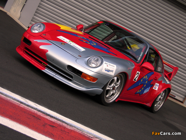 Images of Porsche 911 Cup 3.8 Coupe (993) 1995–97 (640 x 480)