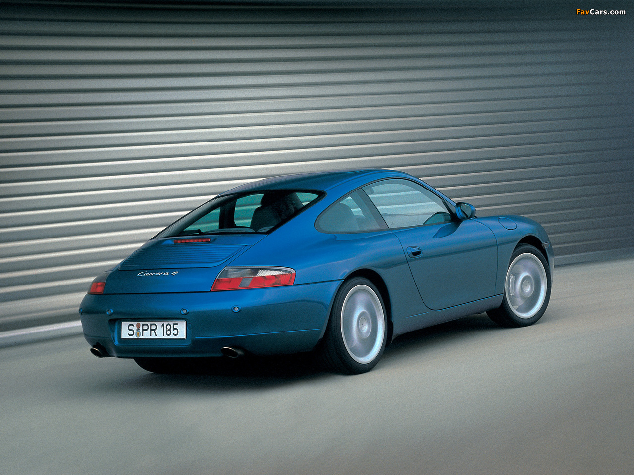 Images of Porsche 911 Carrera 4 Coupe (996) 1998–2001 (1280 x 960)