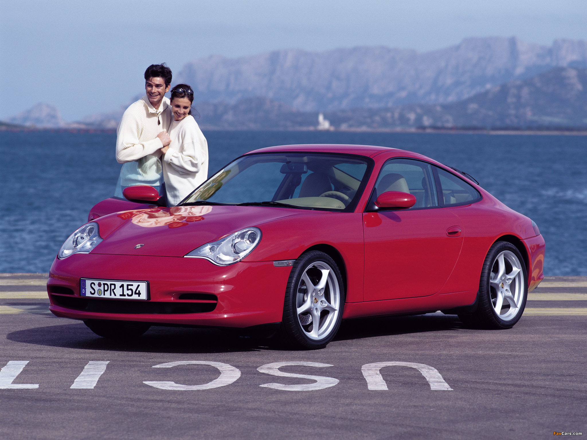 Images of Porsche 911 Carrera Coupe (996) 2001–04 (2048 x 1536)