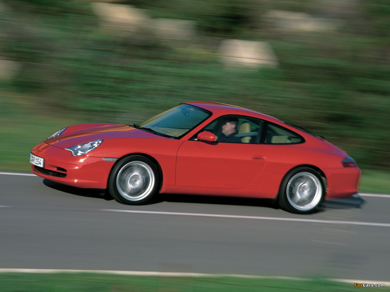 Images of Porsche 911 Carrera Coupe (996) 2001–04 (1280 x 960)