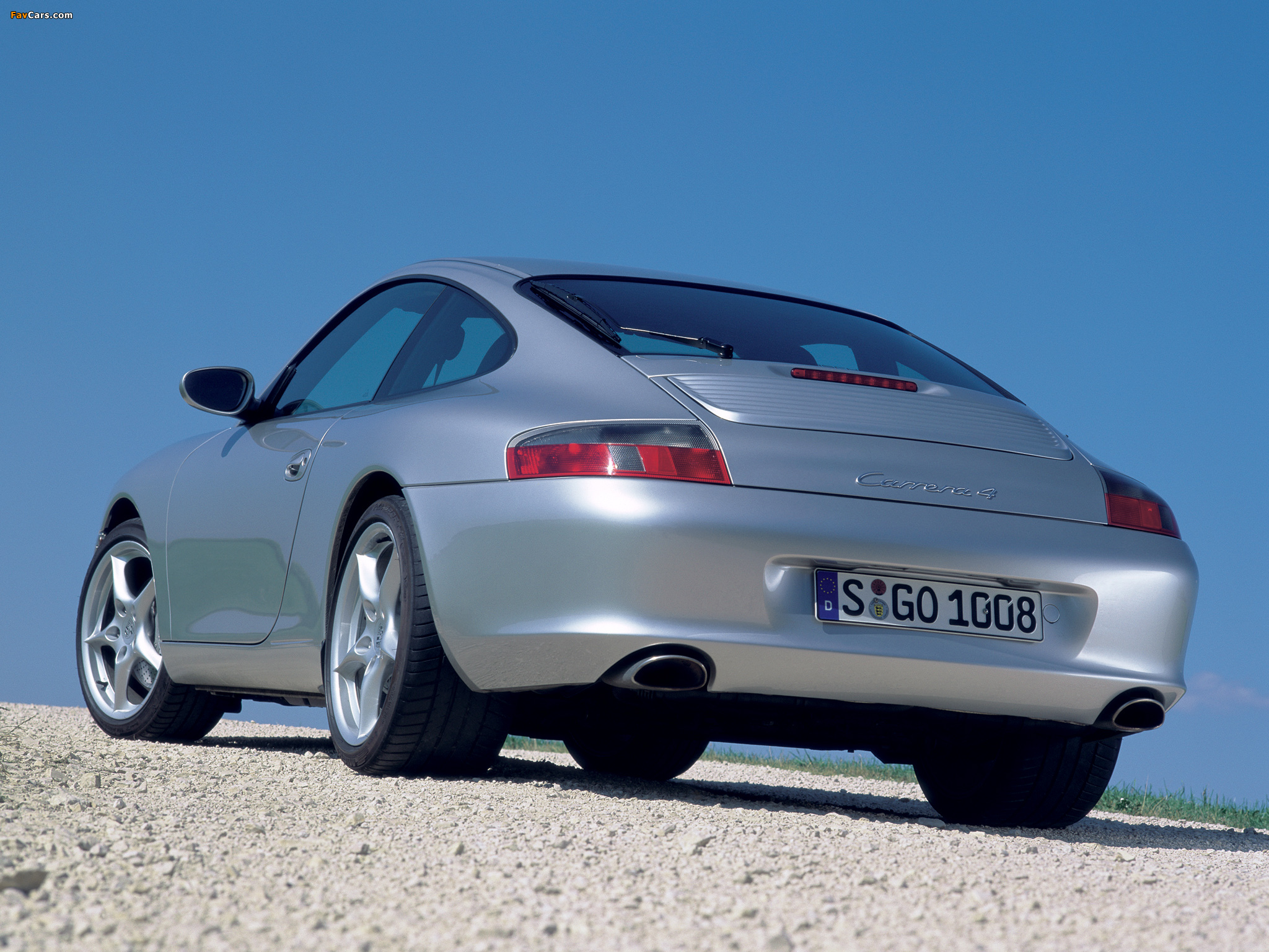 Images of Porsche 911 Carrera 4 Coupe (996) 2001–04 (2048 x 1536)