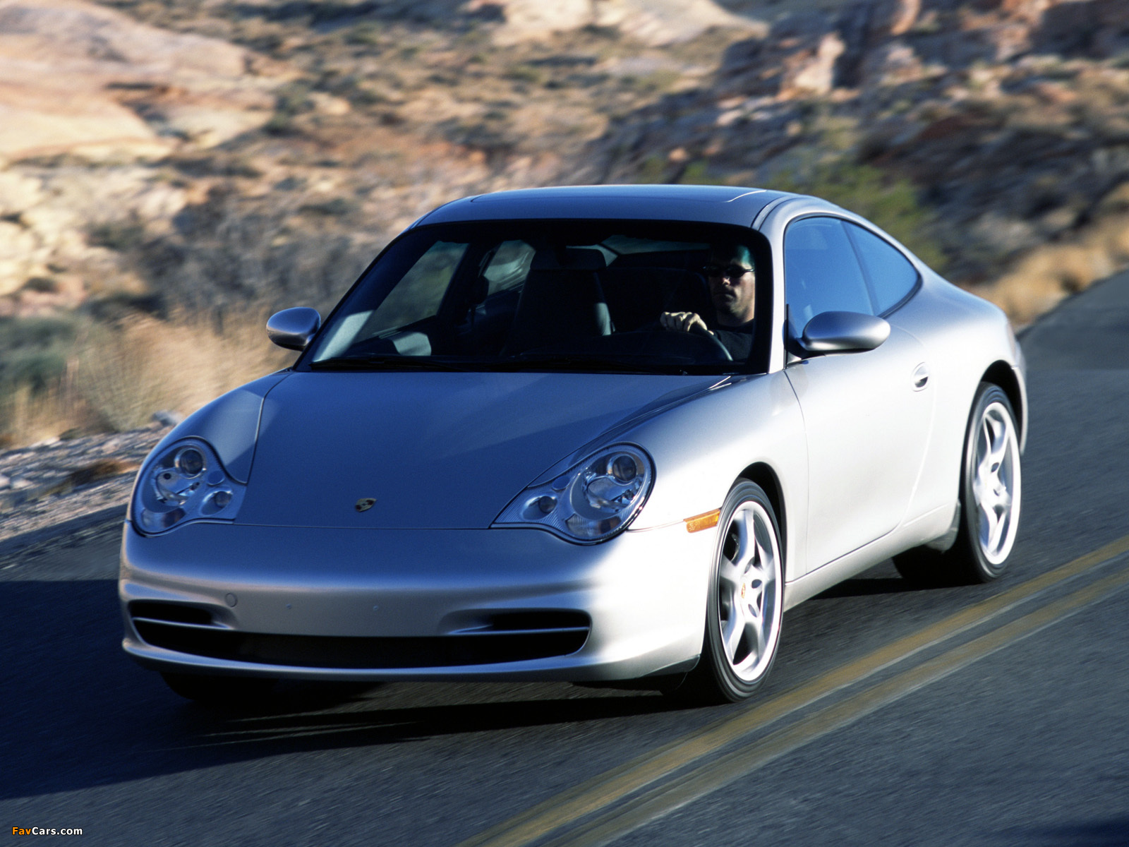 Images of Porsche 911 Carrera Coupe US-spec (996) 2001–04 (1600 x 1200)