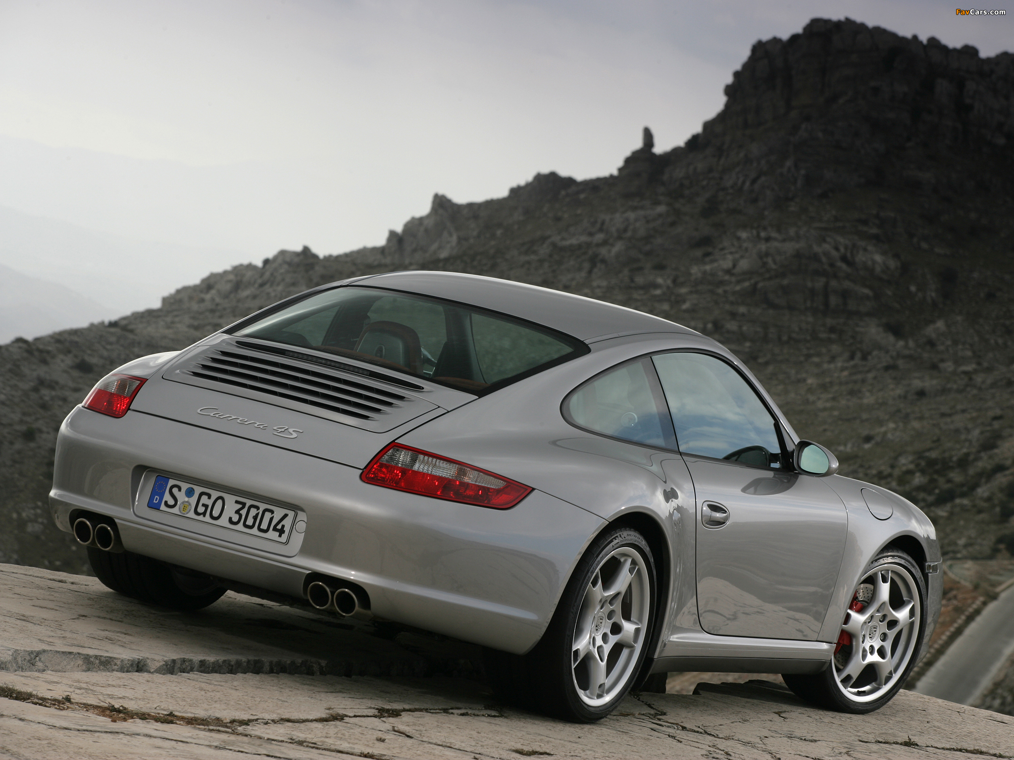 Images of Porsche 911 Carrera 4S Coupe (997) 2006–08 (2048 x 1536)