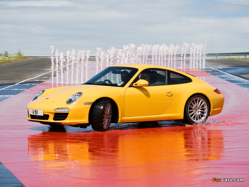 Images of Porsche 911 Carrera Coupe UK-spec (997) 2008–11 (800 x 600)