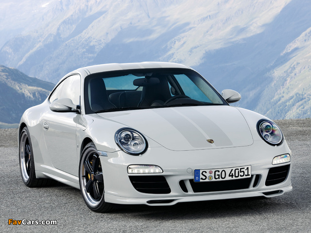 Images of Porsche 911 Sport Classic (997) 2009 (640 x 480)