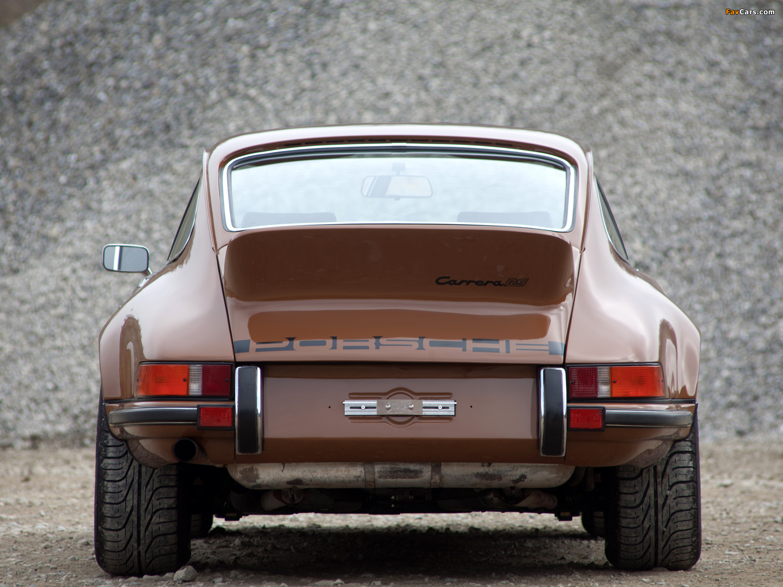 Photos of Porsche 911 Carrera RS 2.7 Touring (911) 1972–73 (1600 x 1200)