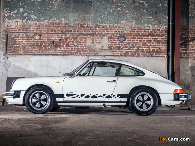 Photos of Porsche 911 Carrera 2.7 Coupe (911) 1974–75 (640 x 480)