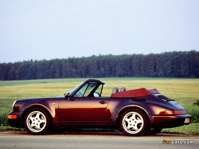 Photos of Porsche 911 Carrera 2 Cabriolet Turbolook (964) 1992–93 (640 x 480)