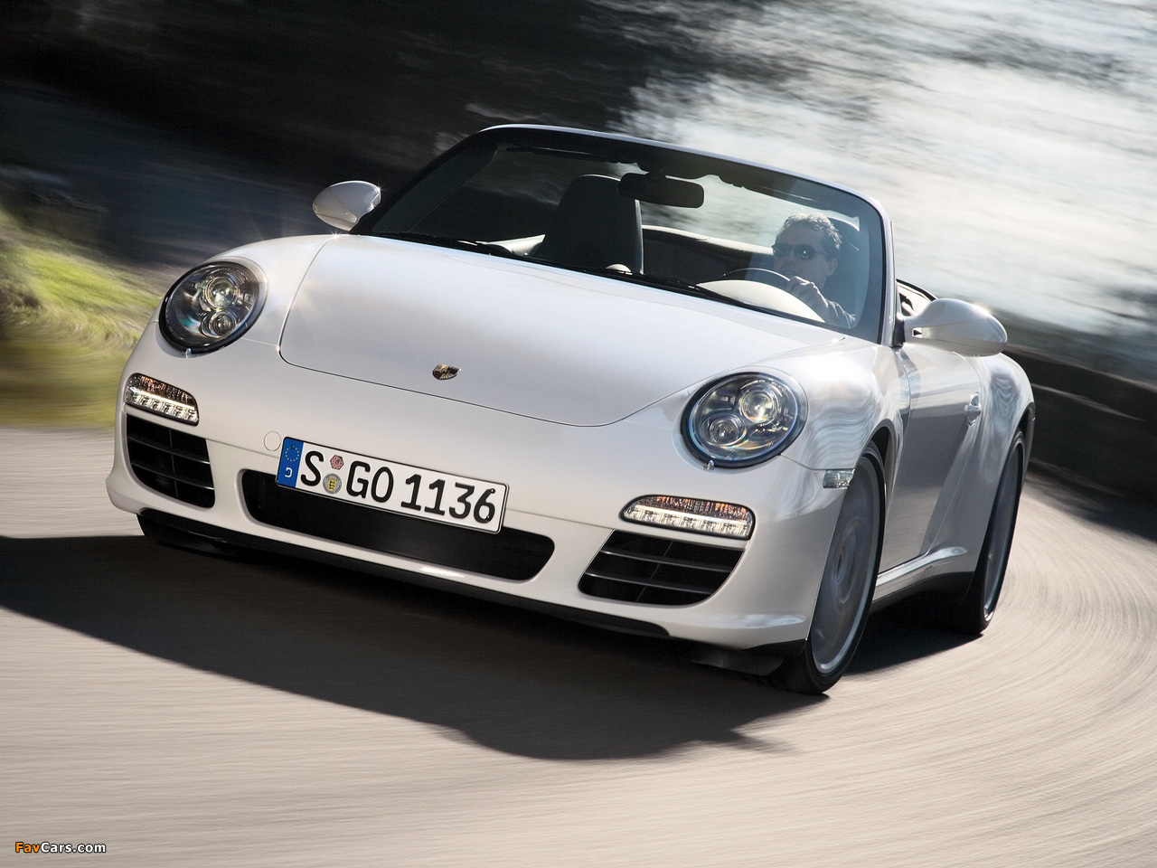 Photos of Porsche 911 Carrera 4S Cabriolet (997) 2008–12 (1280 x 960)