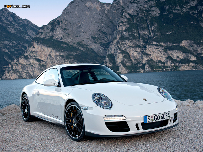 Photos of Porsche 911 Carrera GTS Coupe (997) 2010–11 (800 x 600)
