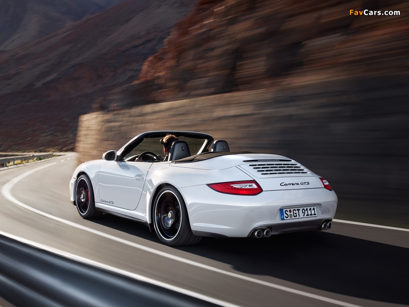 Photos of Porsche 911 Carrera GTS Cabriolet (997) 2010–12 (800 x 600)