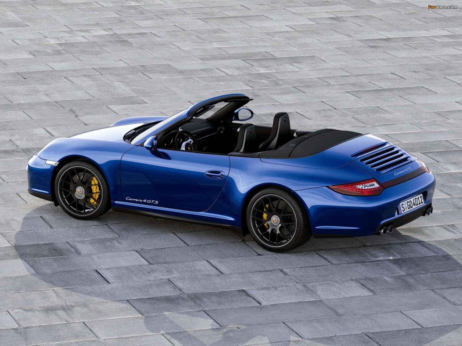 Photos of Porsche 911 Carrera 4 GTS Cabriolet (997) 2011–12 (1600 x 1200)