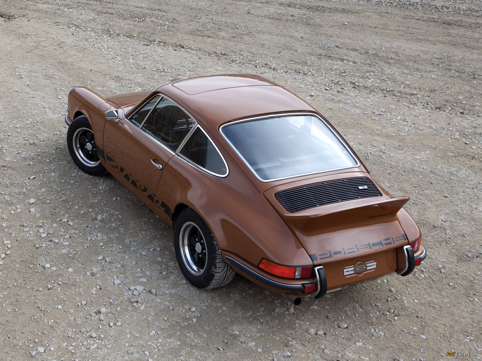 Pictures of Porsche 911 Carrera RS 2.7 Touring (911) 1972–73 (1600 x 1200)