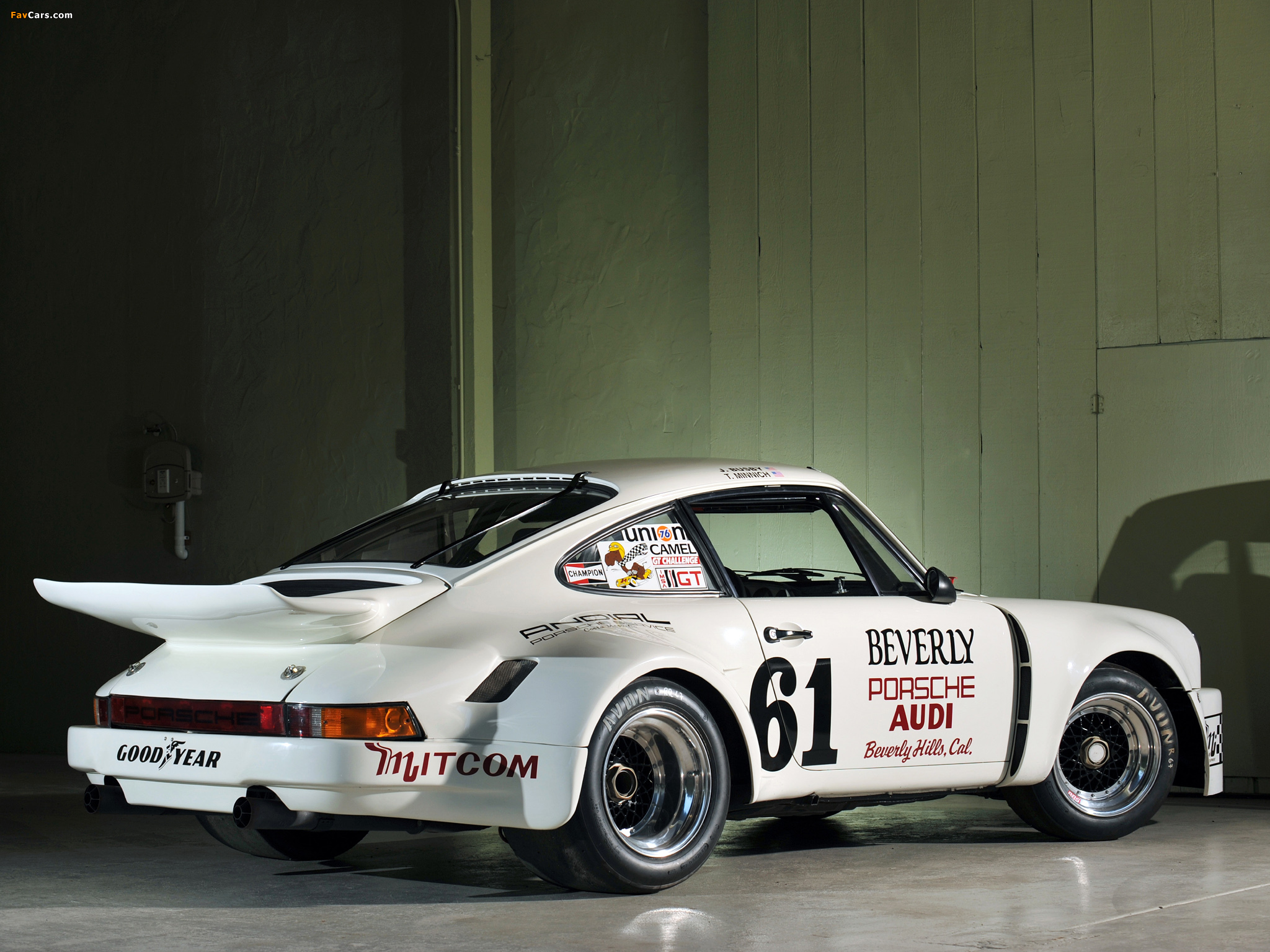 Pictures of Porsche 911 Carrera RSR 3.0 Coupe (911) 1974–77 (2048 x 1536)