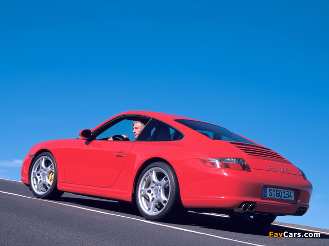 Pictures of Porsche 911 Carrera S Coupe (997) 2005–08 (640 x 480)