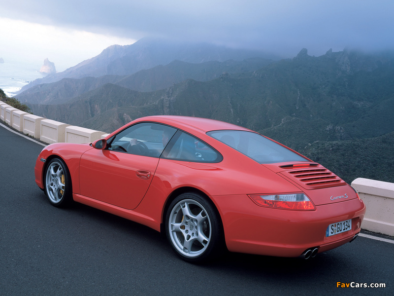 Pictures of Porsche 911 Carrera S Coupe (997) 2005–08 (800 x 600)