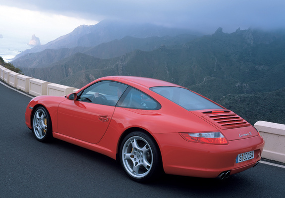 Pictures of Porsche 911 Carrera S Coupe (997) 2005–08
