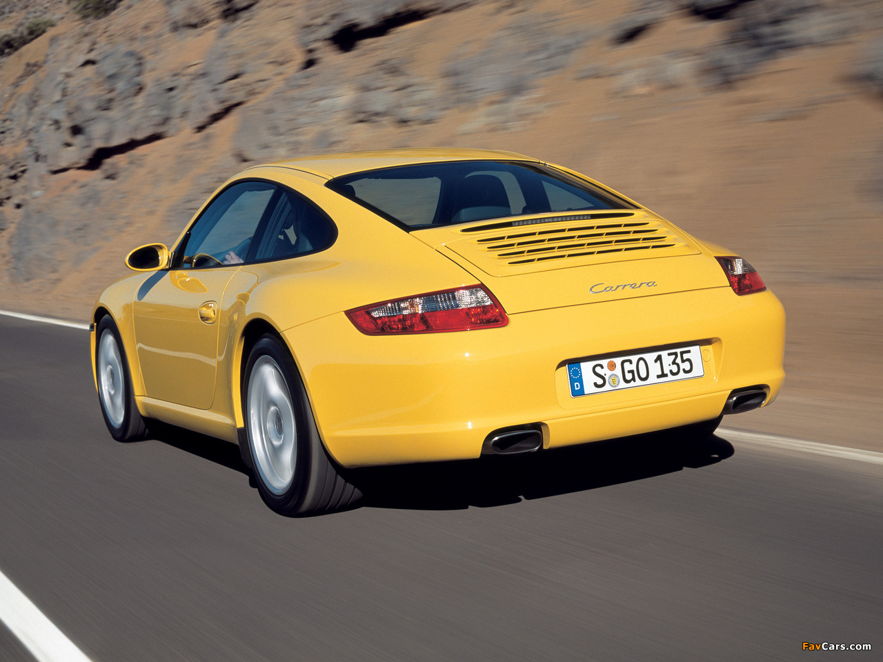 Pictures of Porsche 911 Carrera Coupe (997) 2005–08 (1280 x 960)