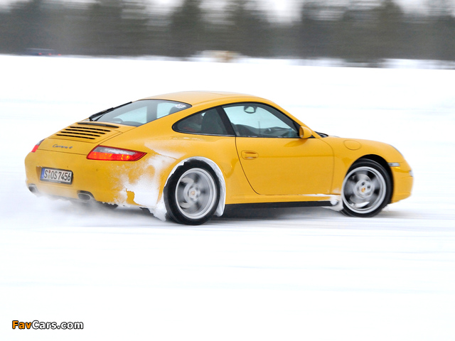 Pictures of Porsche 911 Carrera 4 Coupe (997) 2006–08 (640 x 480)