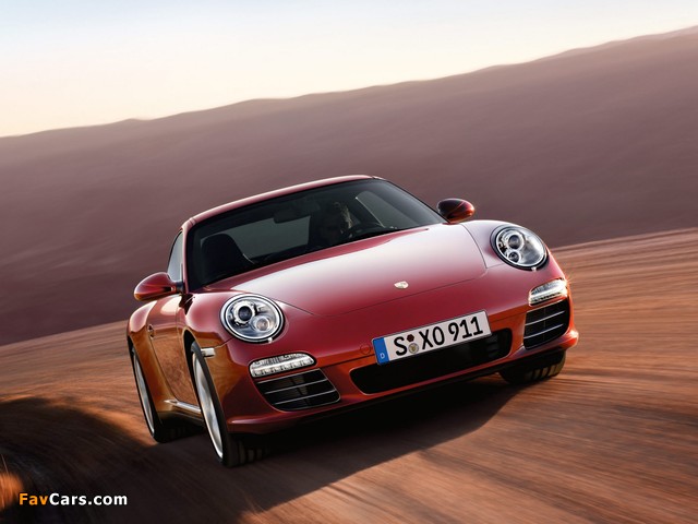 Pictures of Porsche 911 Carrera 4S Coupe (997) 2008–12 (640 x 480)