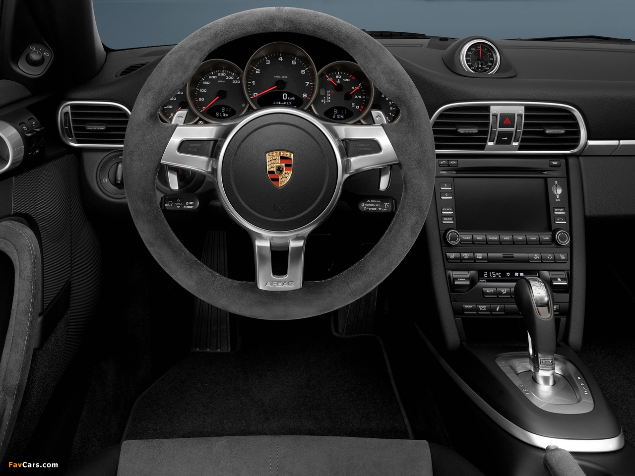 Pictures of Porsche 911 Carrera 4 GTS Coupe (997) 2011–12 (1280 x 960)