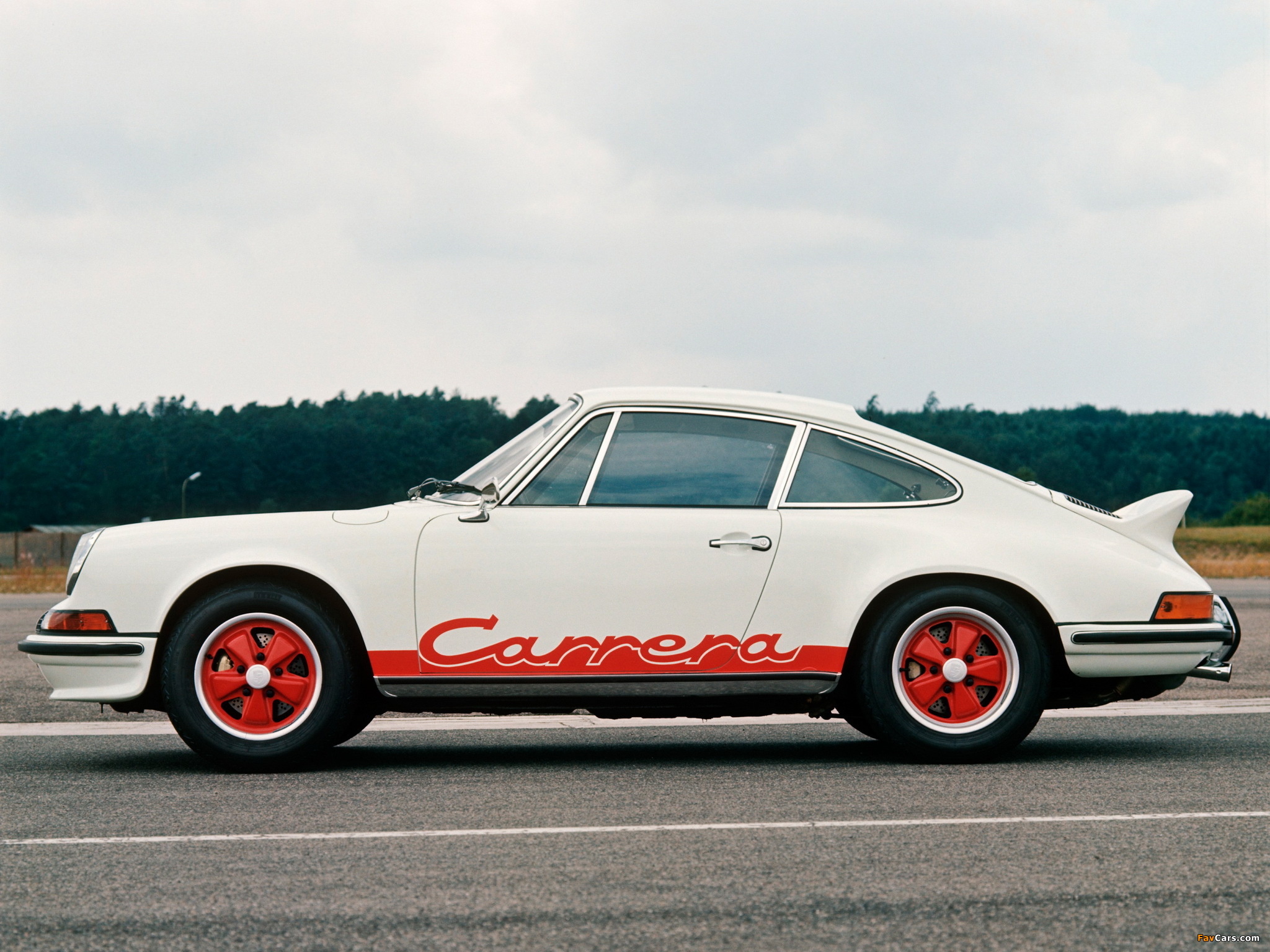 Porsche 911 Carrera RS 2.7 Touring (911) 1972–73 images (2048 x 1536)