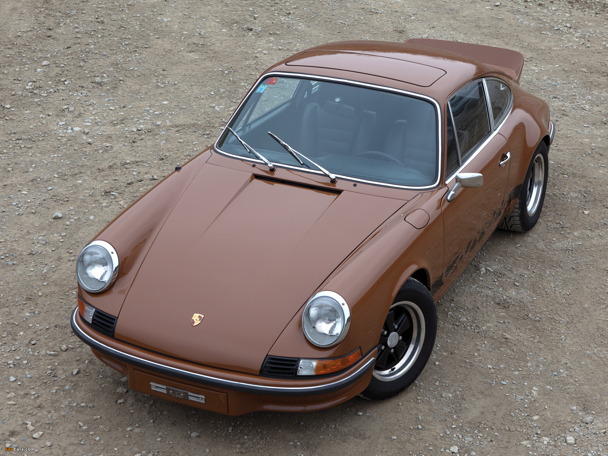 Porsche 911 Carrera RS 2.7 Touring (911) 1972–73 pictures (2048 x 1536)