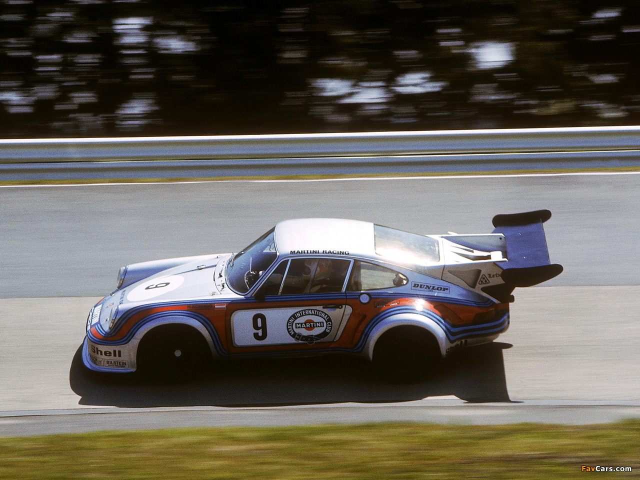 Porsche 911 Carrera RSR Turbo 2.1 (911) 1974–77 photos (1280 x 960)