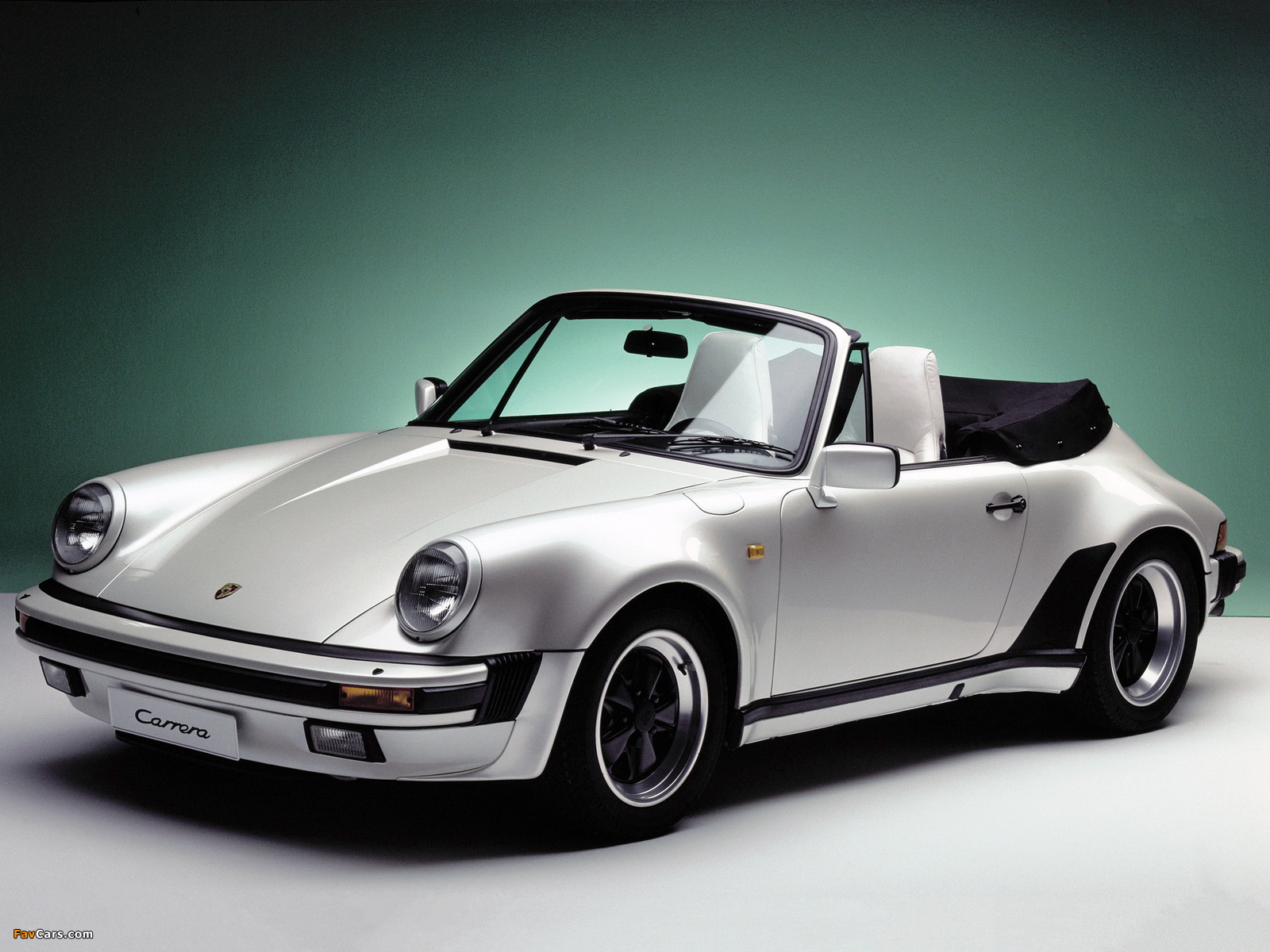 Porsche 911 Carrera 3.2 Cabriolet Turbolook (911) 1986–89 photos (1600 x 1200)