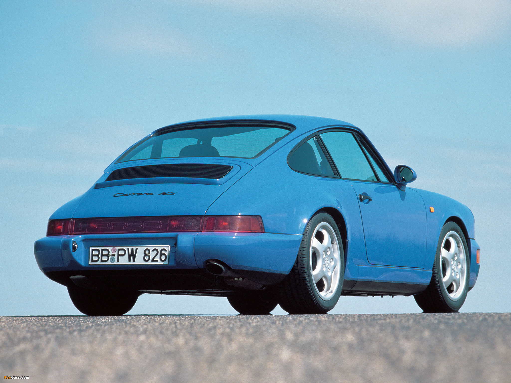 Porsche 911 Carrera RS 3.6 Leichtbau (964) 1991–93 pictures (2048 x 1536)