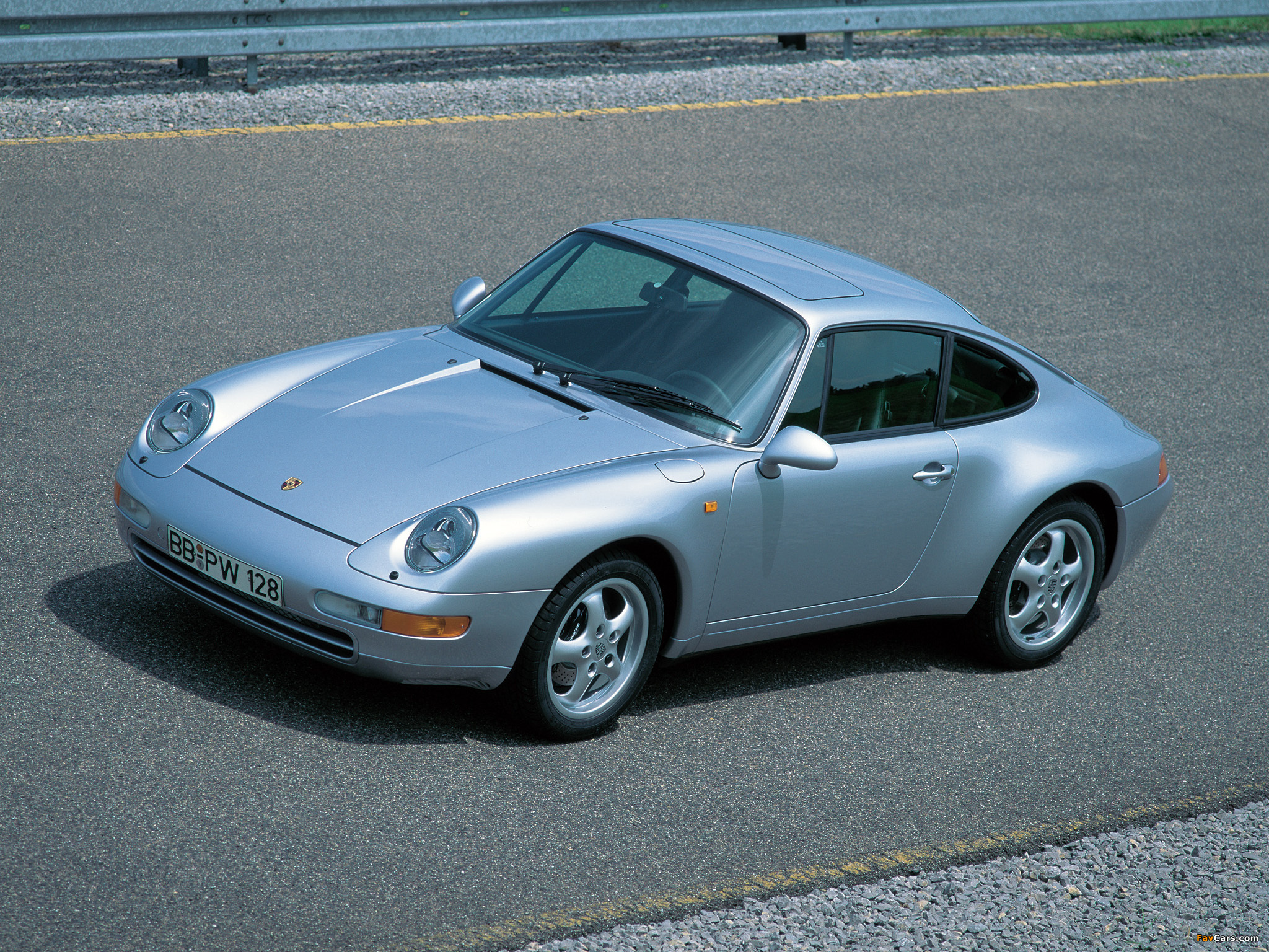 Porsche 911 Carrera 3.6 Coupe (993) 1993–97 images (2048 x 1536)