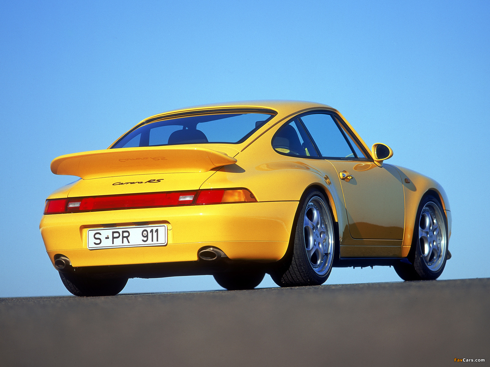 Porsche 911 Carrera RS 3.8 Coupe (993) 1995–97 pictures (1600 x 1200)